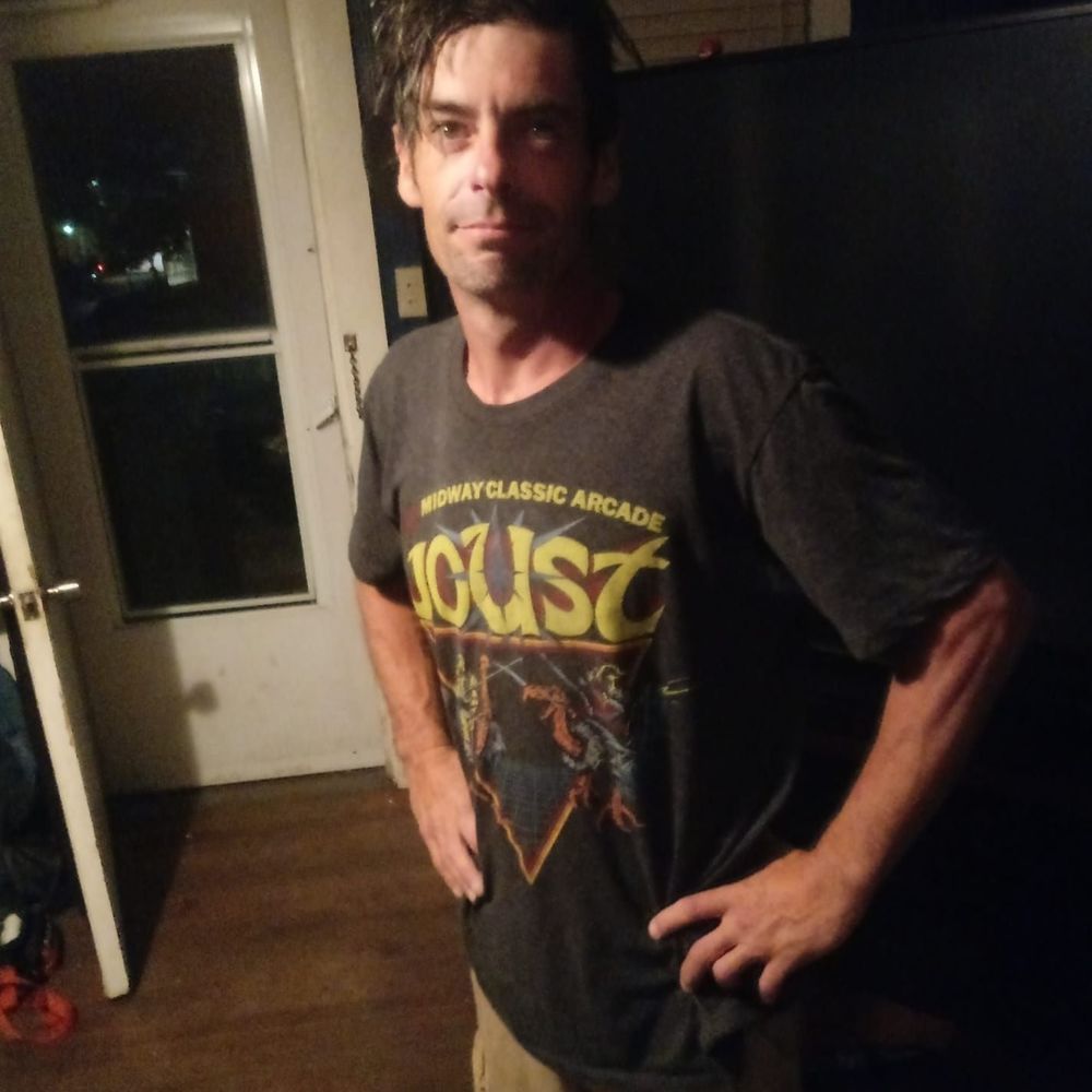 Meet your Posher, Tom